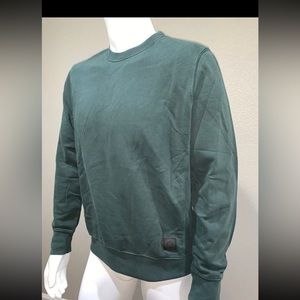 American Eagle Outfitters Crew
Neck Sweatshirt Mens Size
MEDIUM